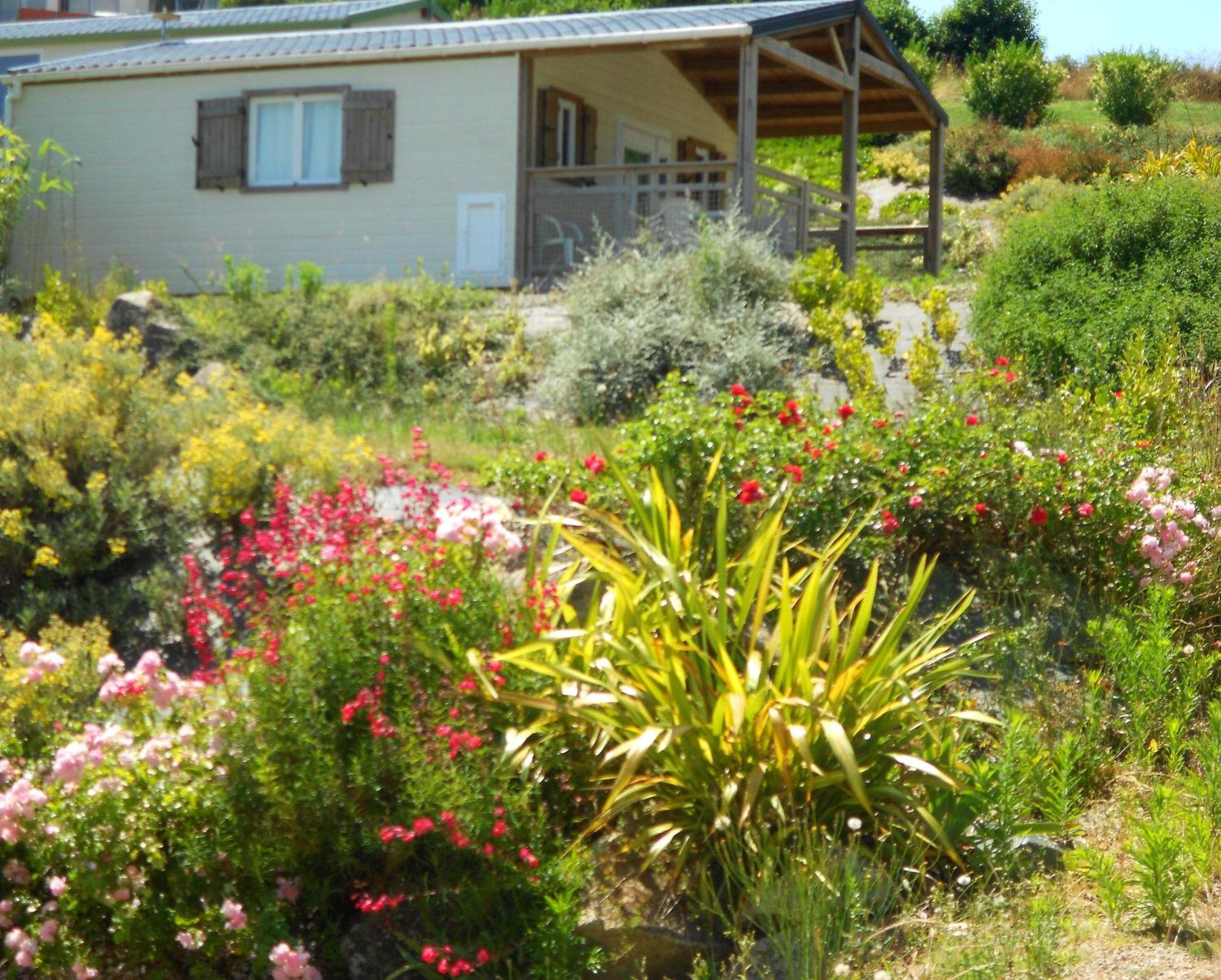 Camping De Trezulien 杜瓦讷内 外观 照片