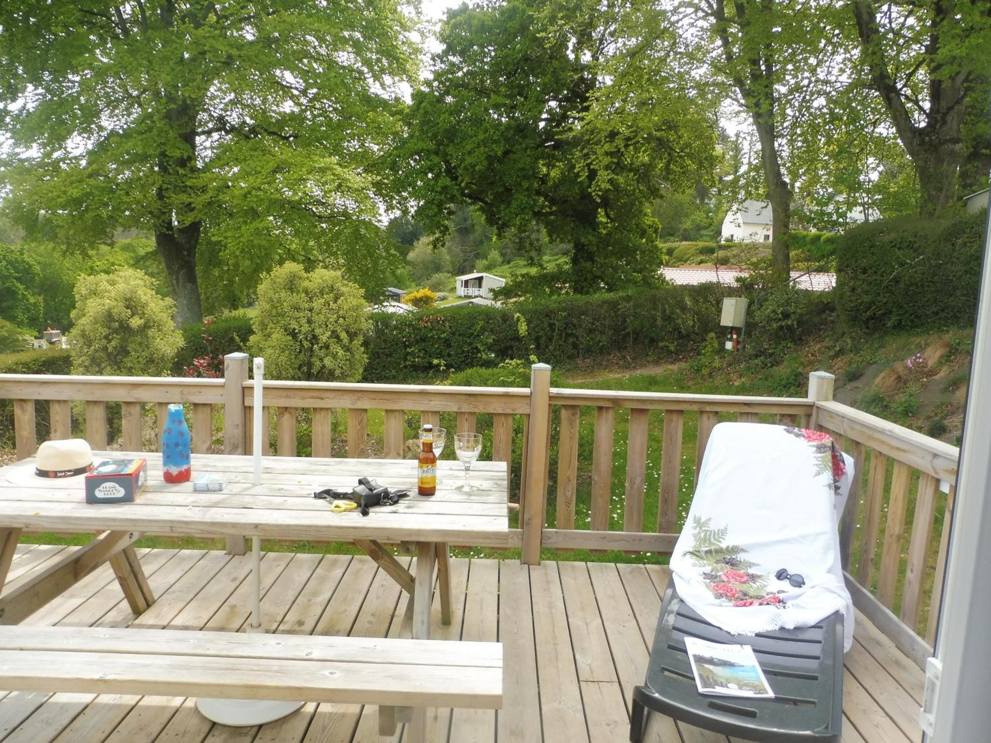 Camping De Trezulien 杜瓦讷内 外观 照片
